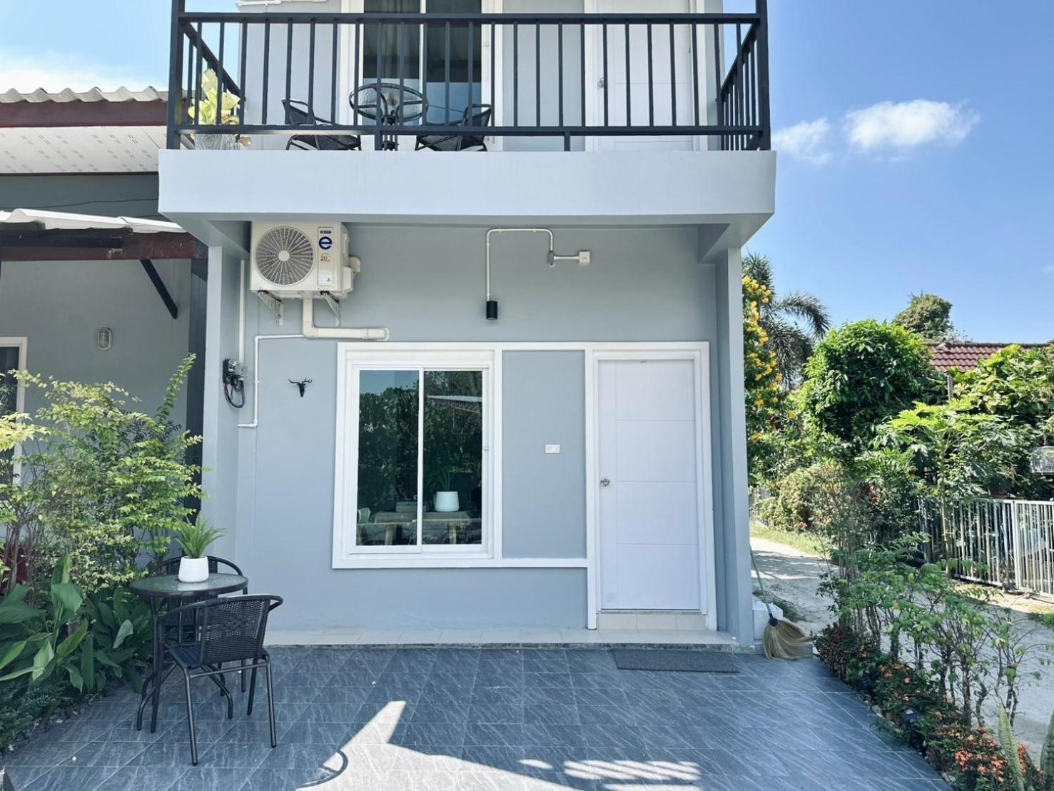 Villa Sachi House Bangtao à Phuket Extérieur photo